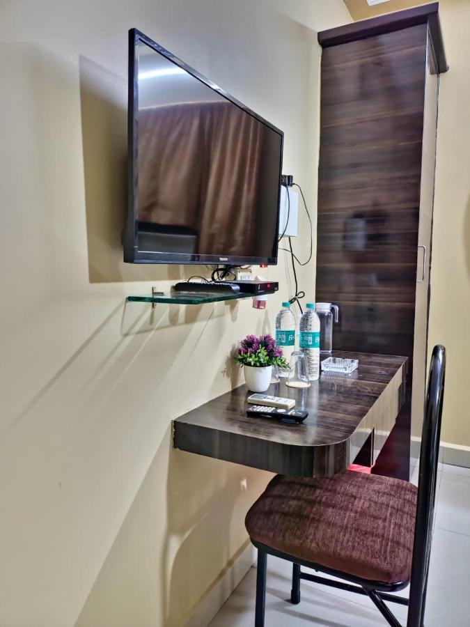 Bhimas Inn -Puratchi Thalaivar Dr M G Ramachandran Central Railway Station Chennai Exterior photo